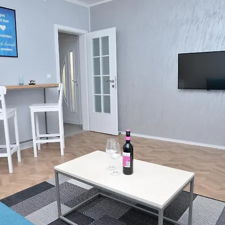 Siesta Apartment *