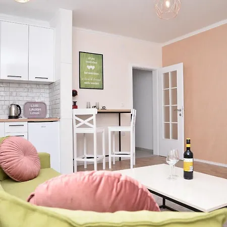 Siesta Apartment *